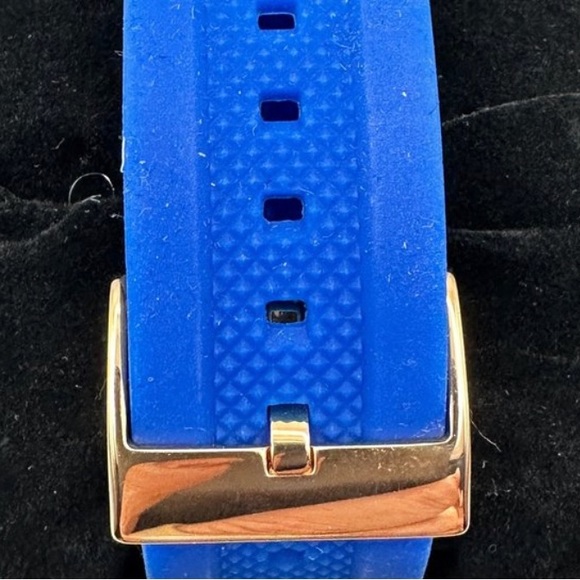 EUC Vince Camuto VC/1019BLRG Striker WATCH Rose Gold Tone Blue Resin Strap - Picture 5 of 8